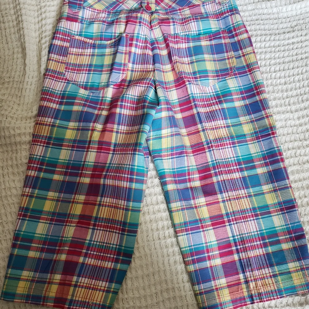 Capris - Picture 5 of 6
